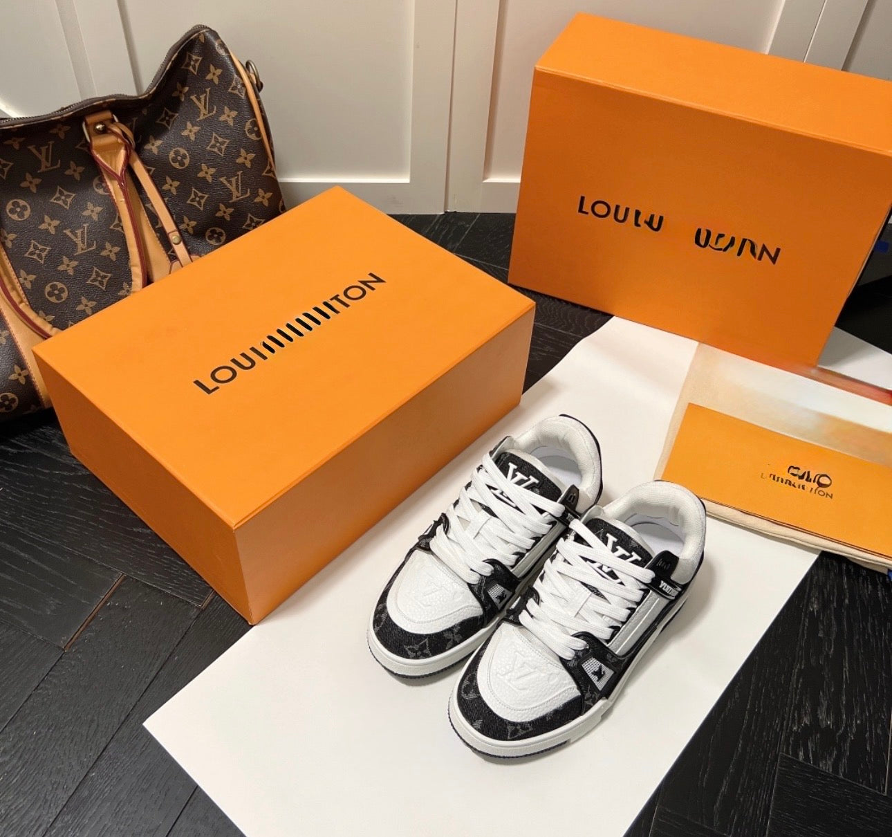 Luxury Sneaker /Tenis  Black