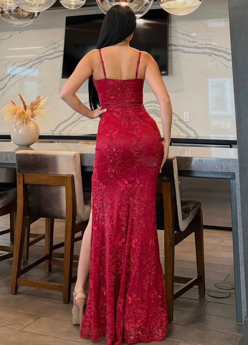 Vestido Formal Largo de Encaje con Cuentas