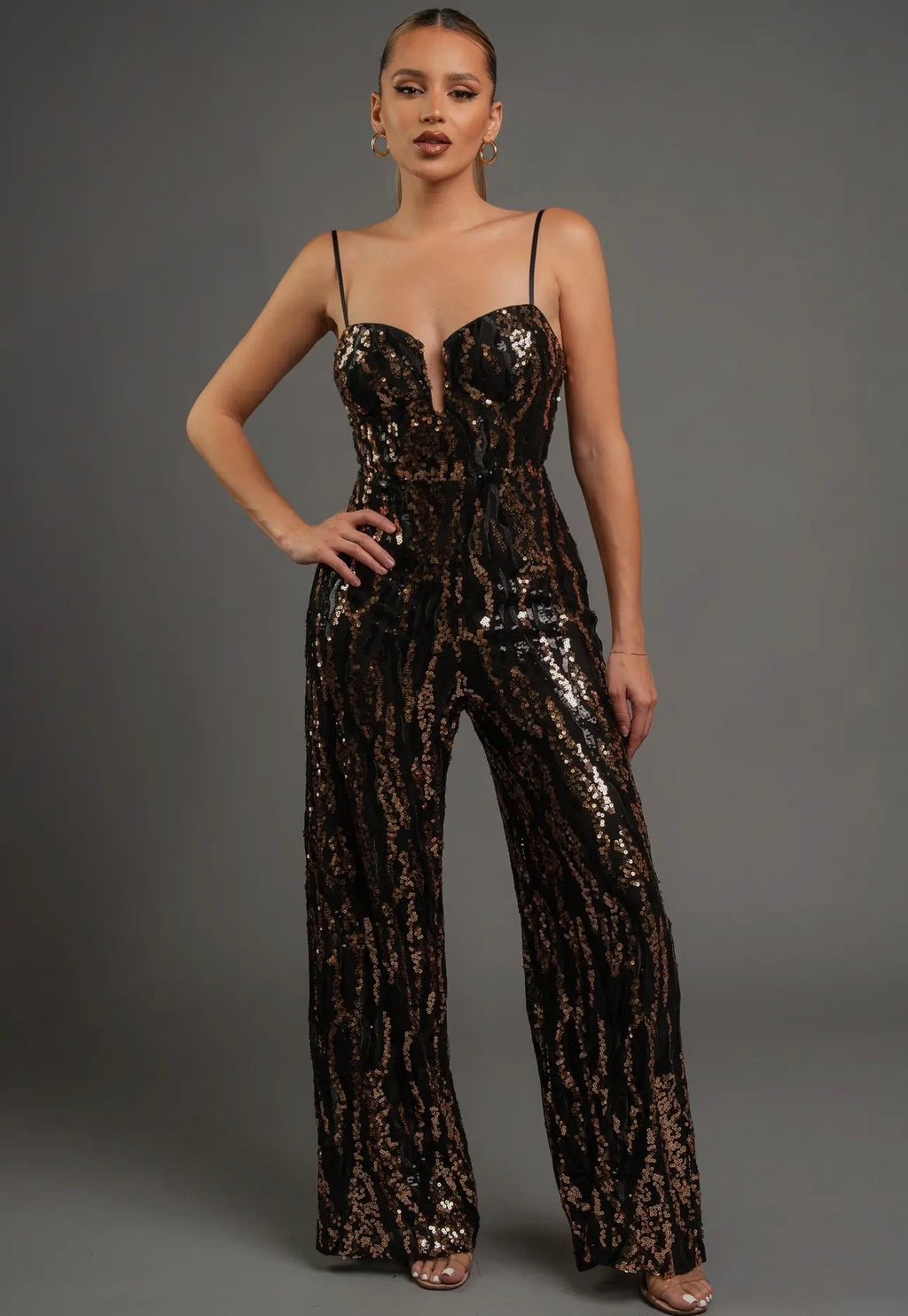 Mono sin mangas con lentejuelas en ondas