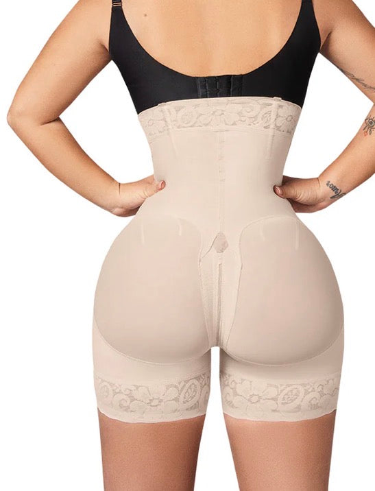 Colombian Hourglass Shapewear – Instantly Shapes Your Body, Seamless & Invisible / Faja Colombiana Reloj de Arena – Moldea tu Cuerpo al Instante, Invisible y Discreta.”